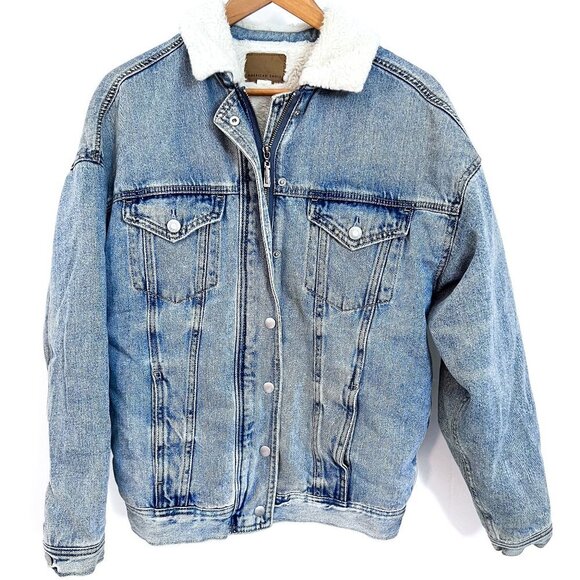 Denim Trucker Sherpa lined jacket Size Small - Picture 1 of 12